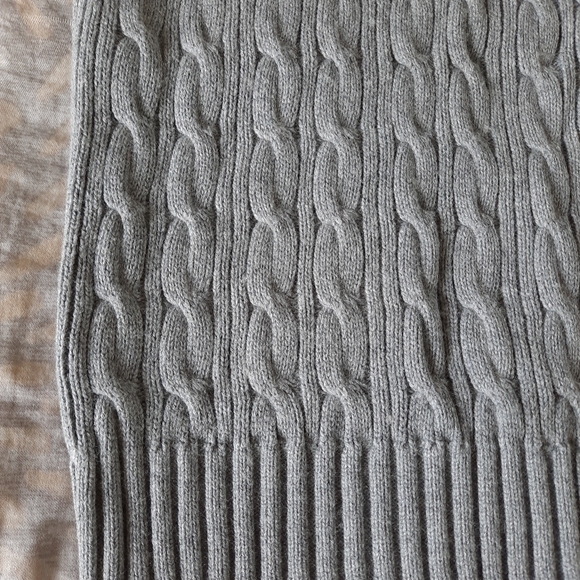 Lacoste Women's knit grey sweater size L - Picture 11 of 14